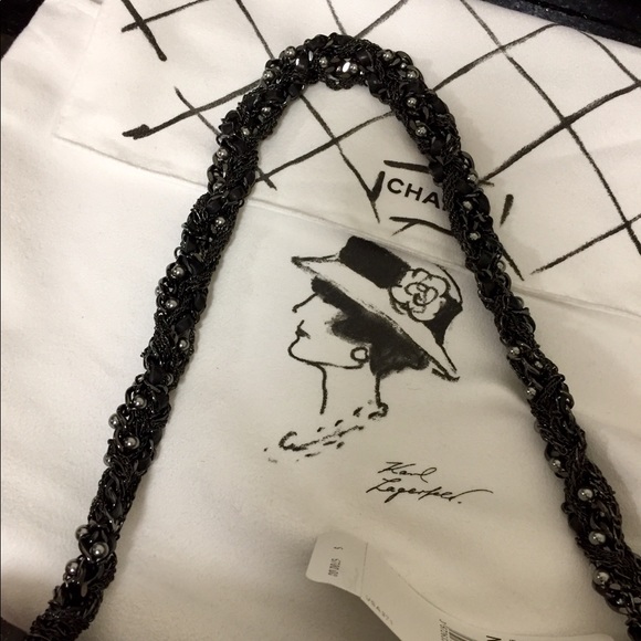 ⚡️NWT CHANEL ONE OF A KIND STUNNING BAG⚡️ - Picture 5 of 8